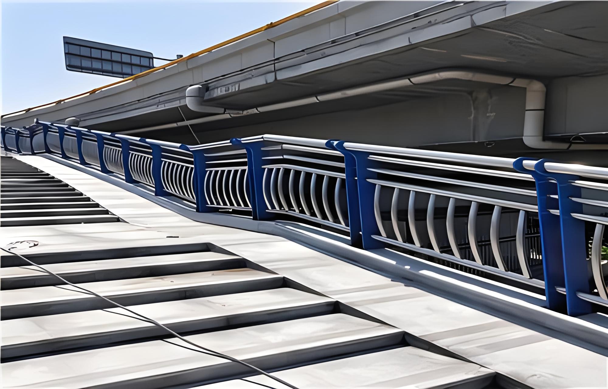 静海不锈钢桥梁护栏维护方案：确保安全，延长使用寿命
